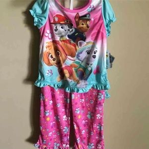 NWT Girls  Paw patrol 3 piece pajama set size 4T